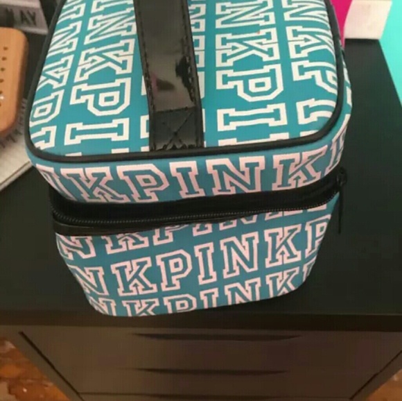 Pink VS Victoria Secret Blue Makeup Bag - Picture 1 of 1